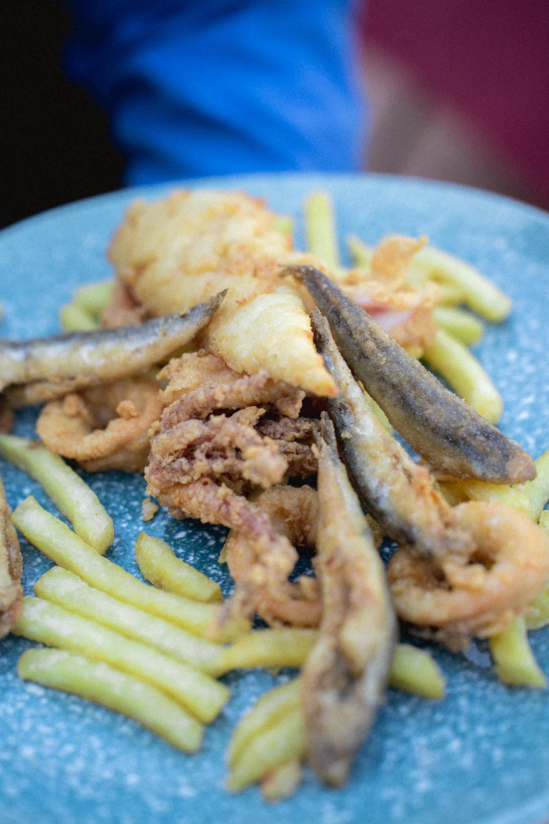 Fritura de pescado con patatas